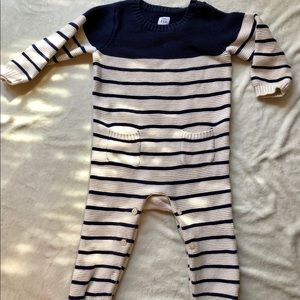 Baby Gap sz 12-18M Knit romper! EUC!